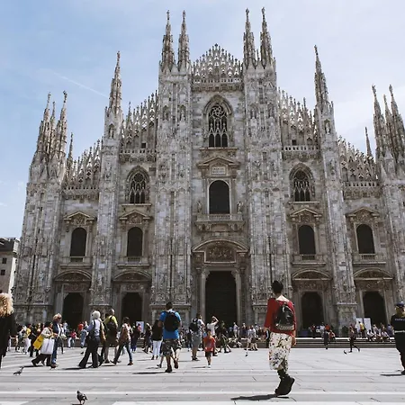Hl Luxury - Duomo, Galleria Unione 5 * Milan
